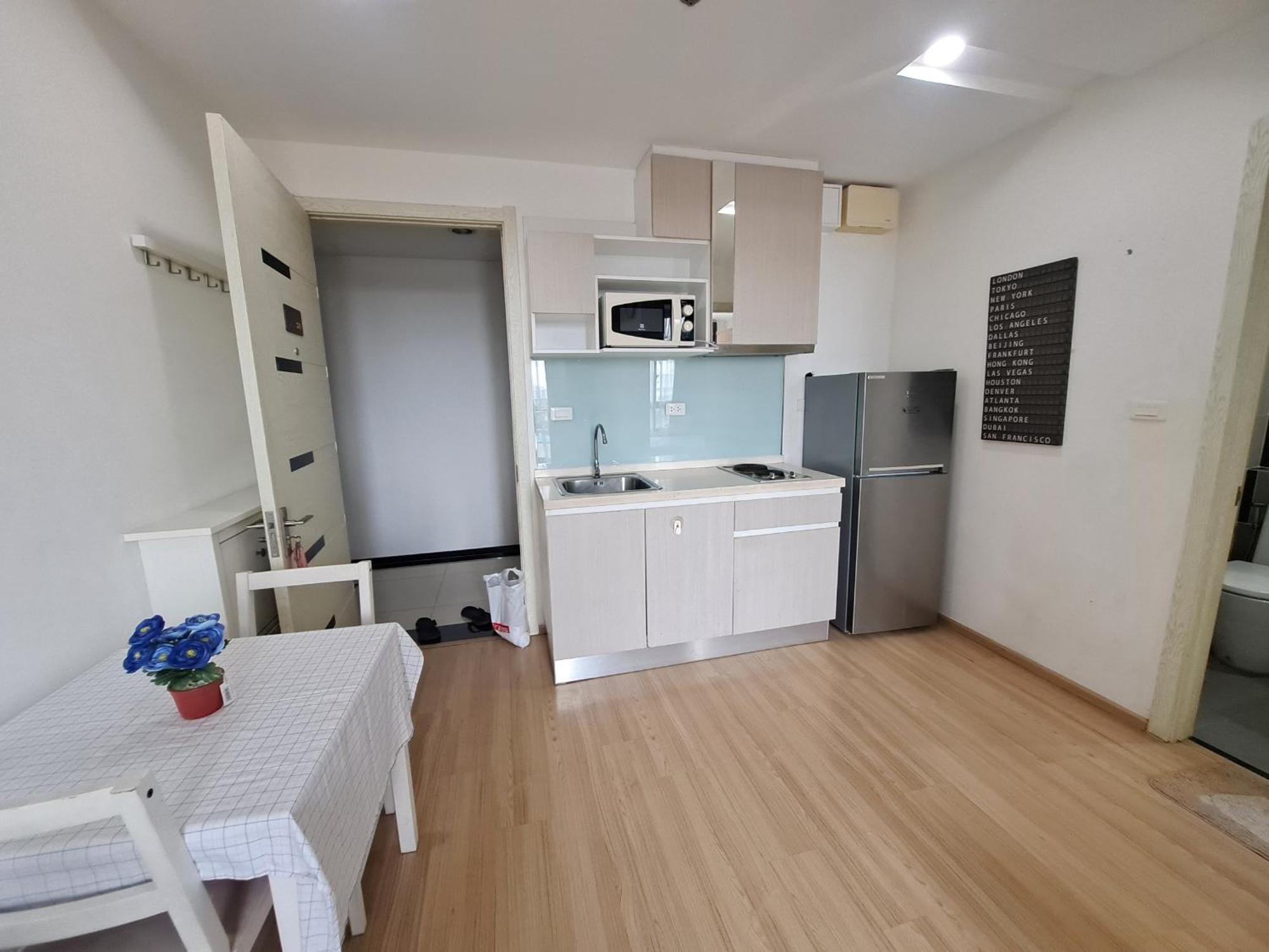 Condo In Bangkok With Swimming Pool Near Malls And Train Exterior photo